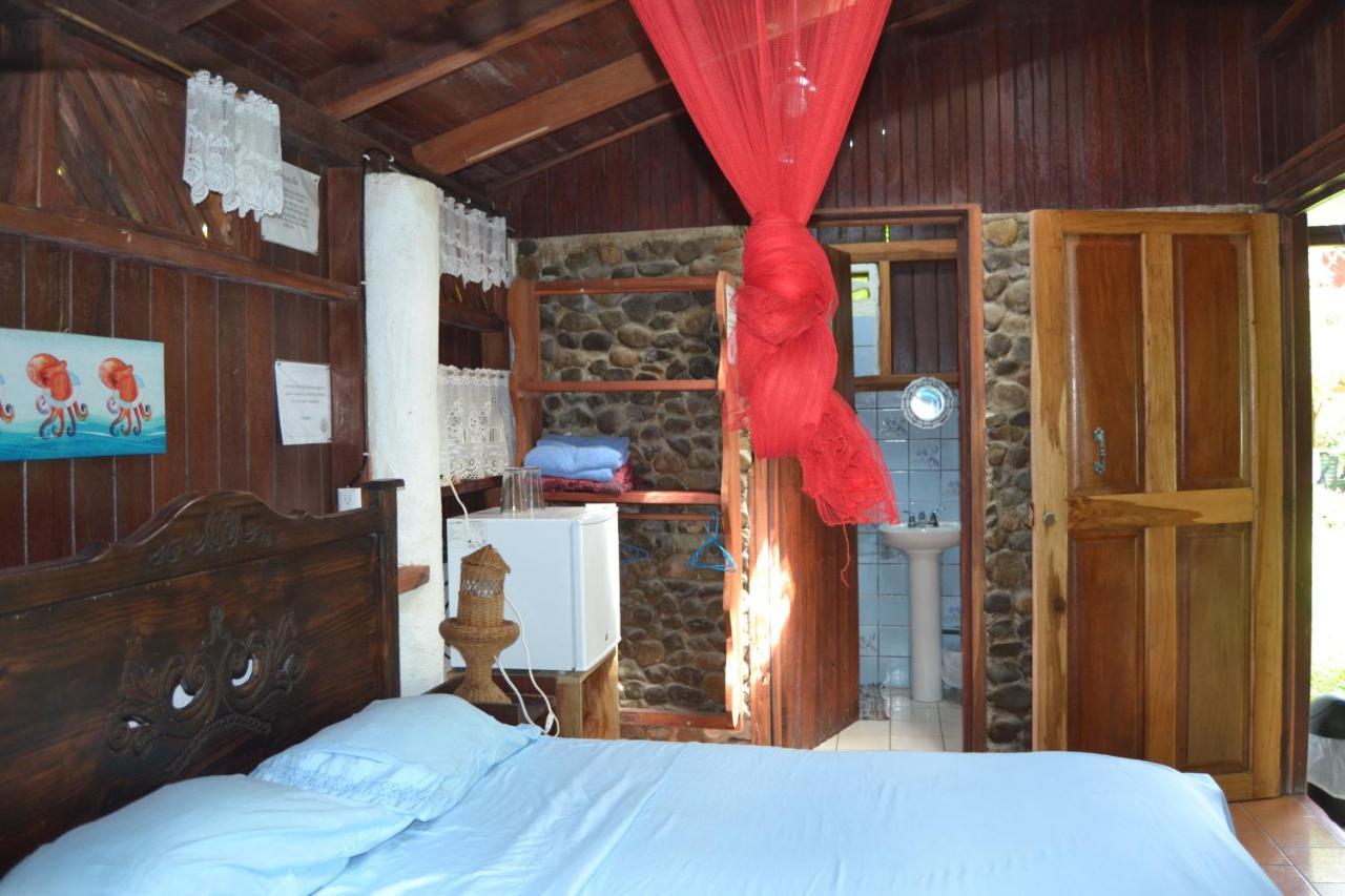 Chalet Cabinas Hibiscus Cahuita Exterior foto