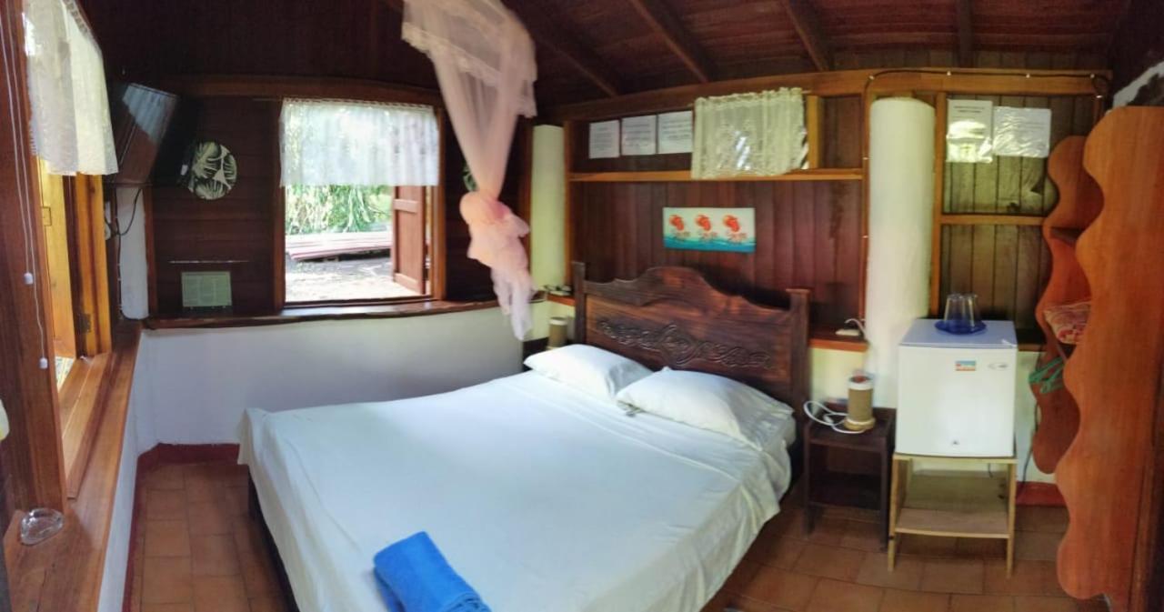 Chalet Cabinas Hibiscus Cahuita Exterior foto