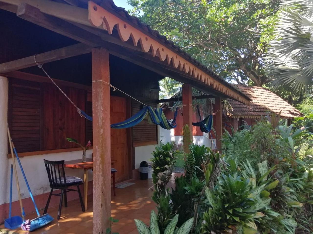 Chalet Cabinas Hibiscus Cahuita Exterior foto