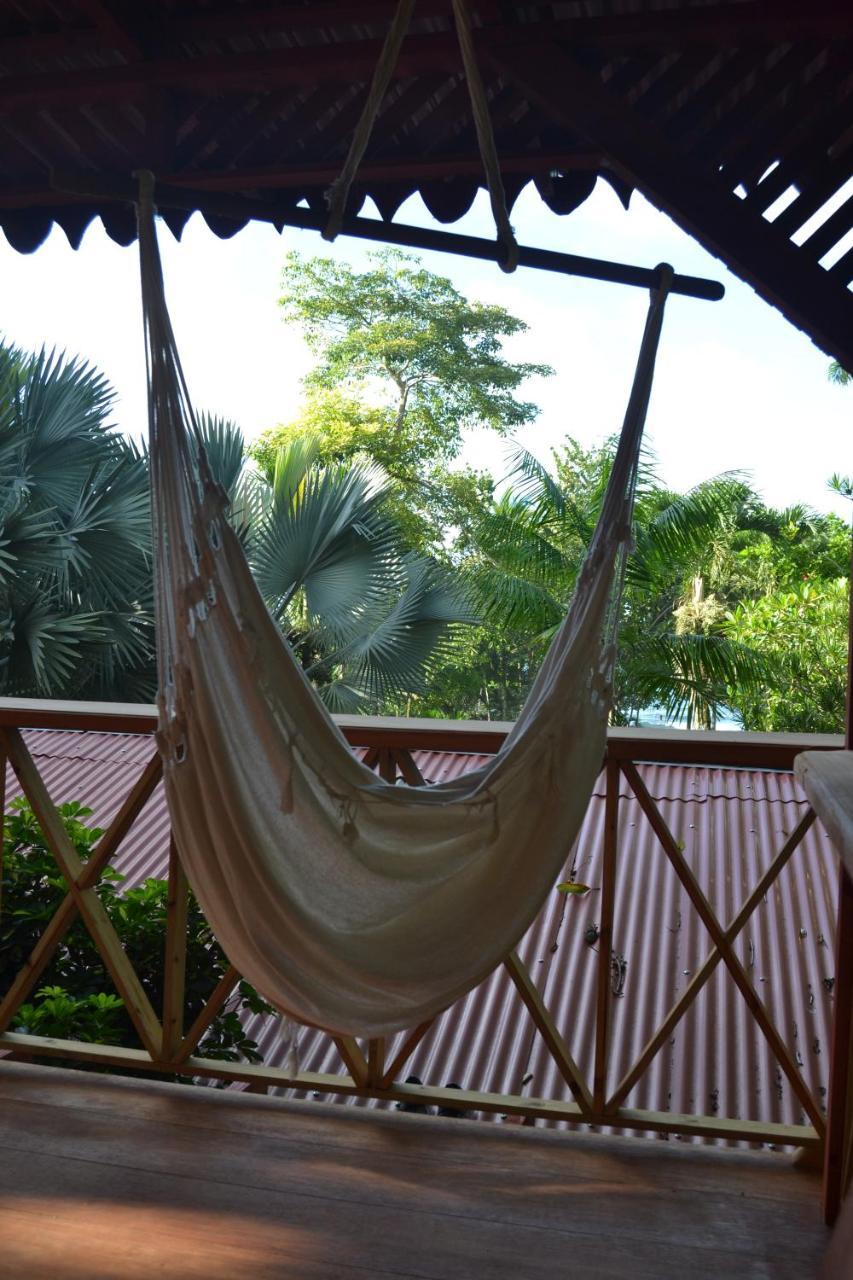 Chalet Cabinas Hibiscus Cahuita Exterior foto
